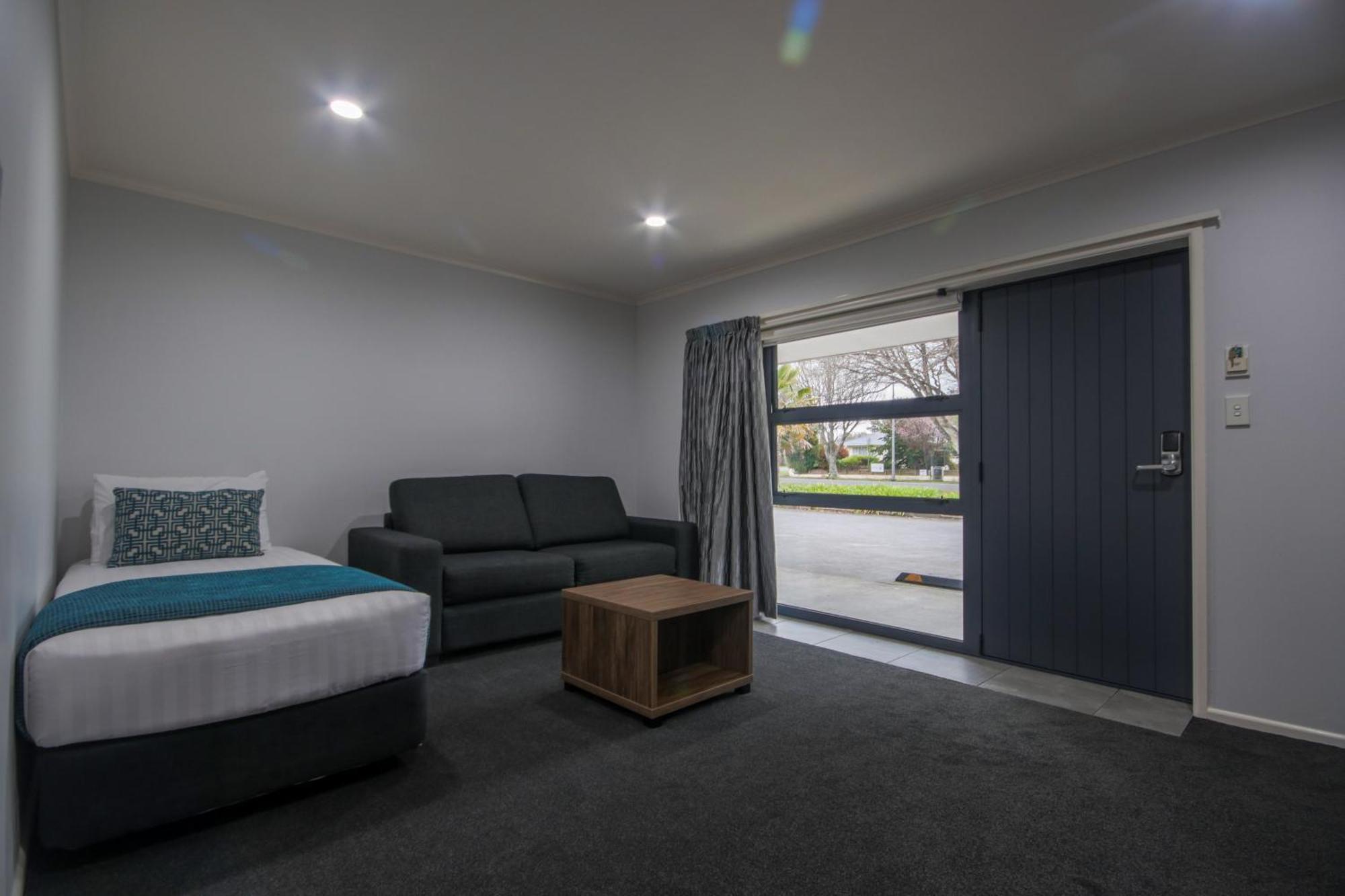 Antonio Mews Motel ストラトフォード エクステリア 写真