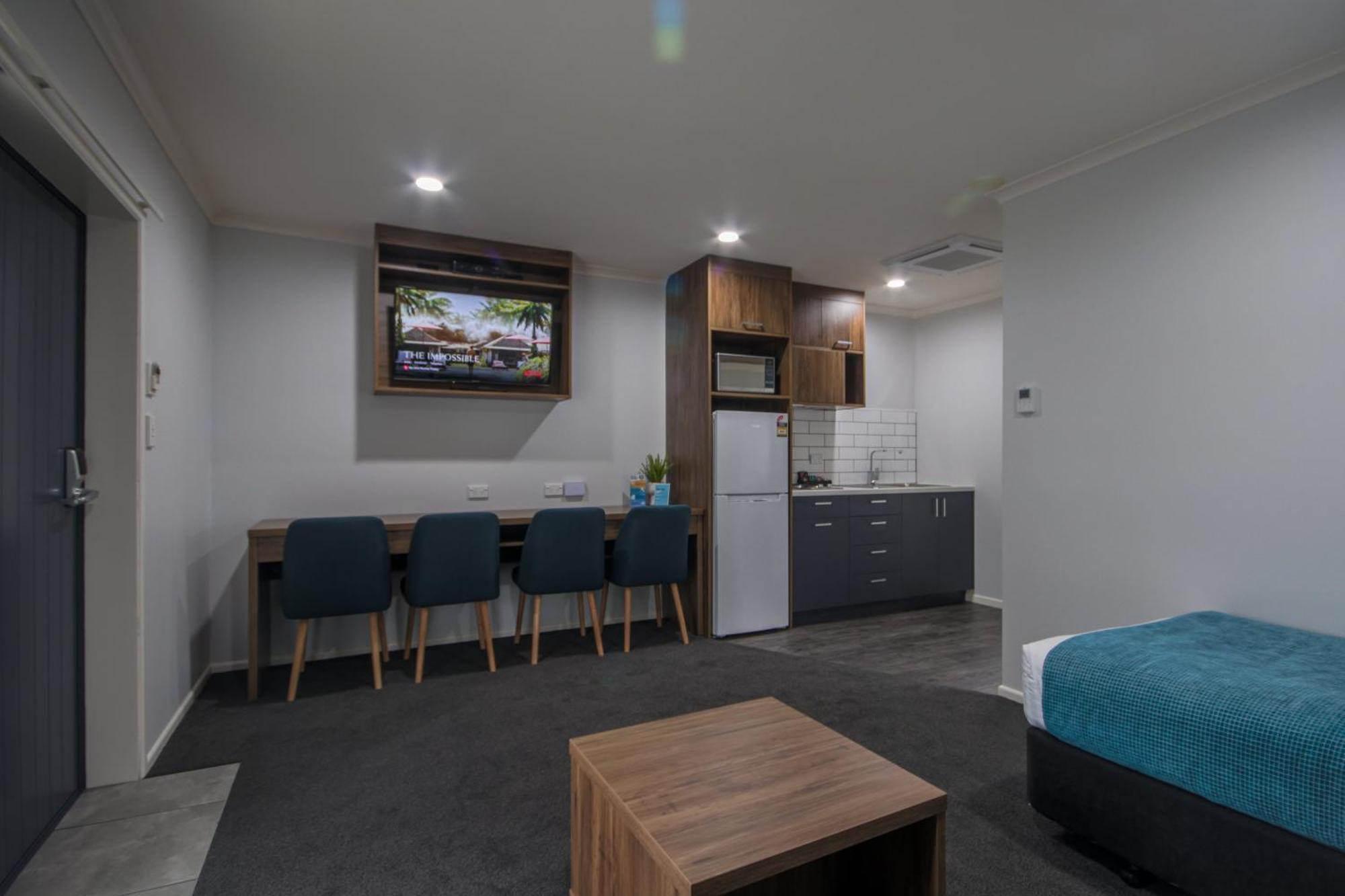 Antonio Mews Motel ストラトフォード エクステリア 写真